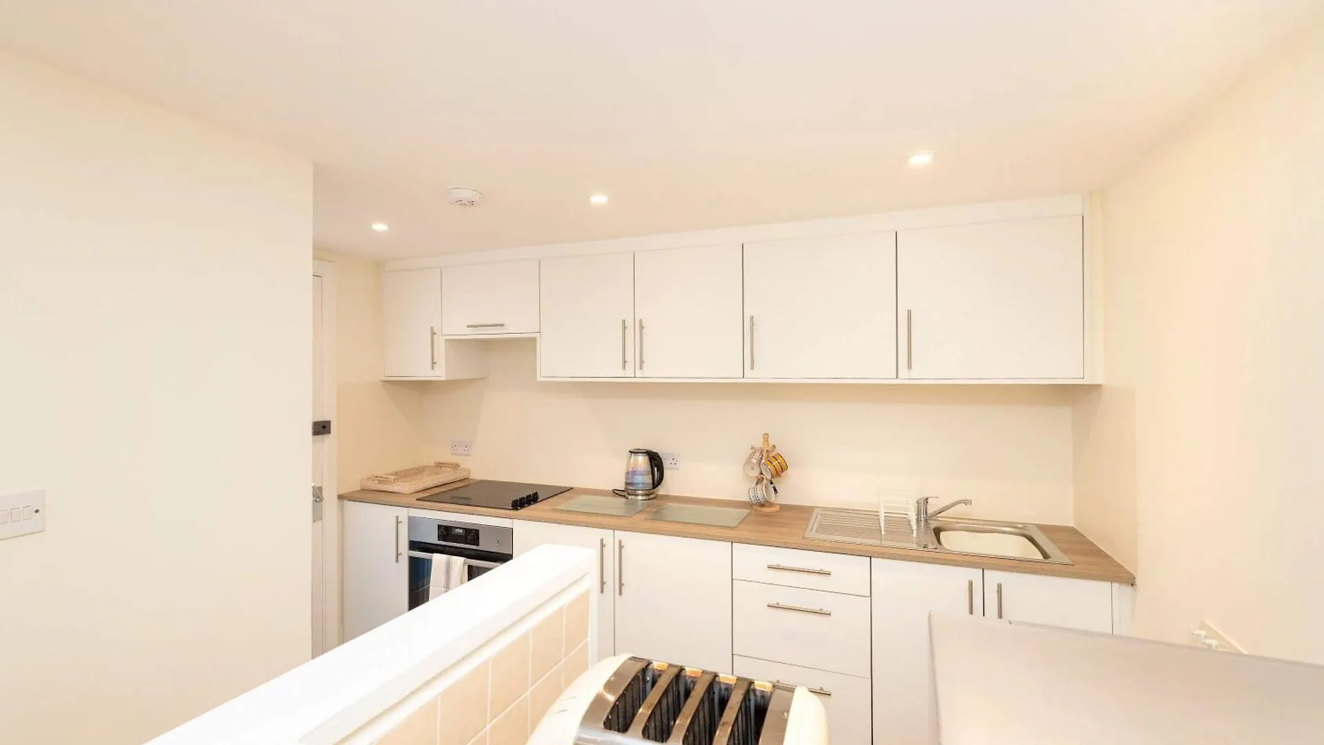 Joivy Secluded Brewery Apartment Edinburgh